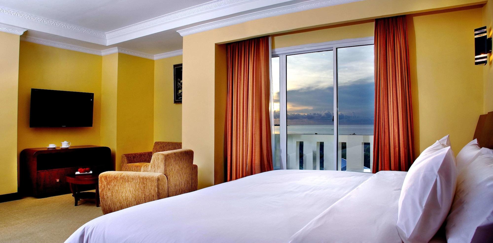 Aston Niu Manokwari Hotel & Conference Center Ngoại thất bức ảnh