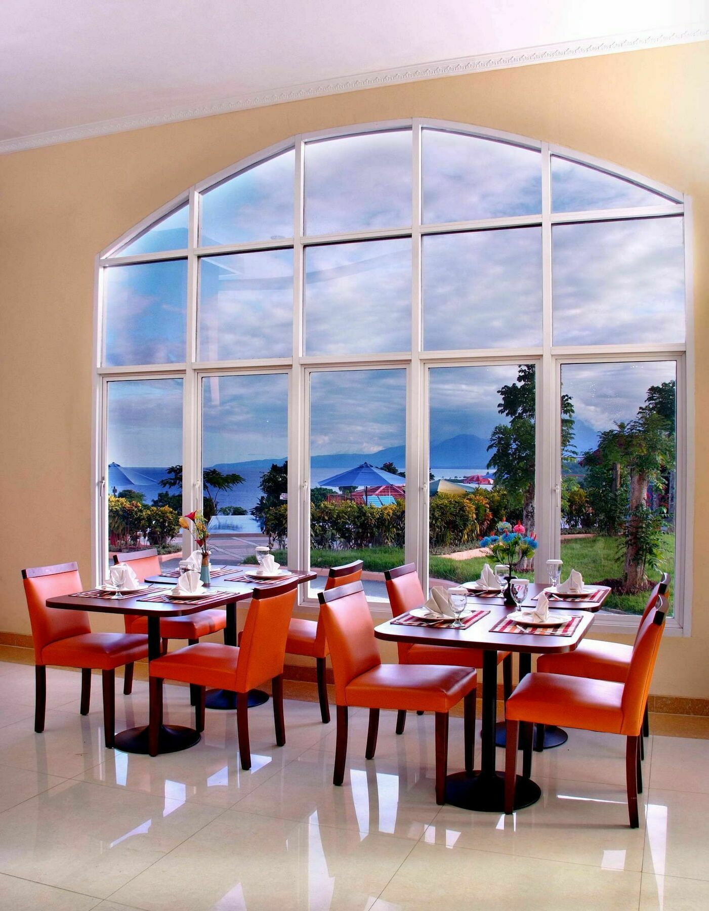 Aston Niu Manokwari Hotel & Conference Center Ngoại thất bức ảnh