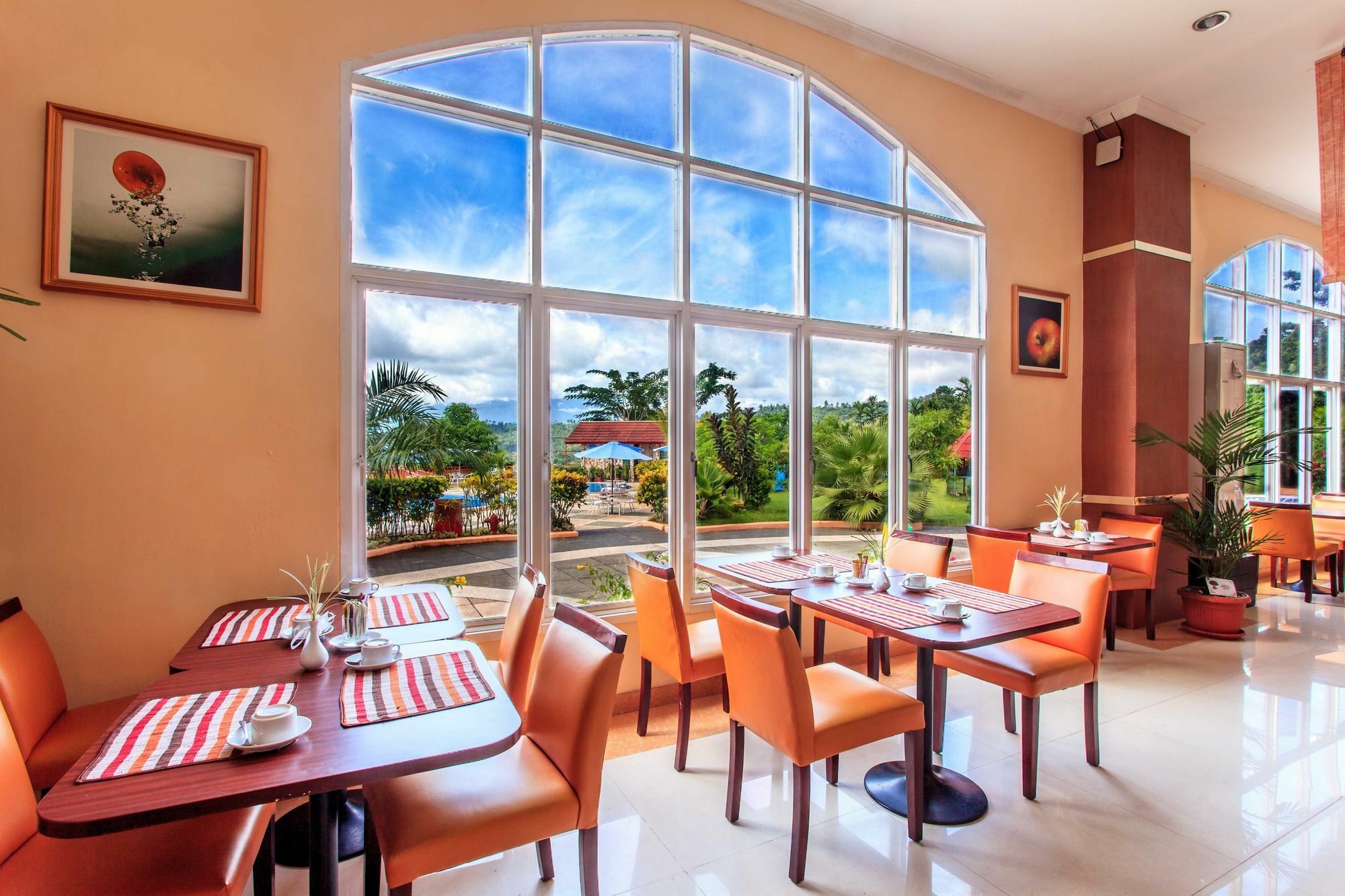 Aston Niu Manokwari Hotel & Conference Center Ngoại thất bức ảnh
