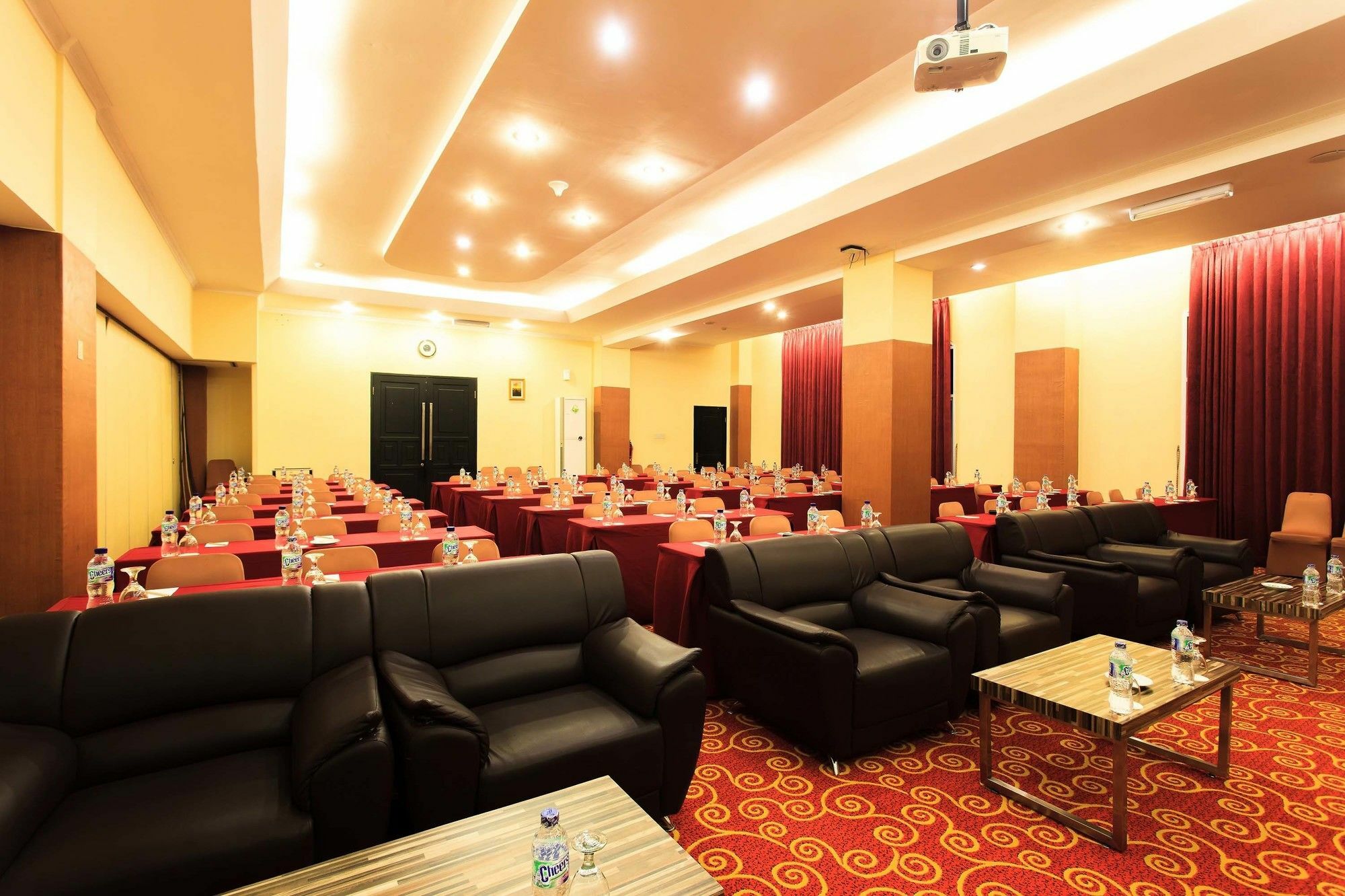 Aston Niu Manokwari Hotel & Conference Center Ngoại thất bức ảnh