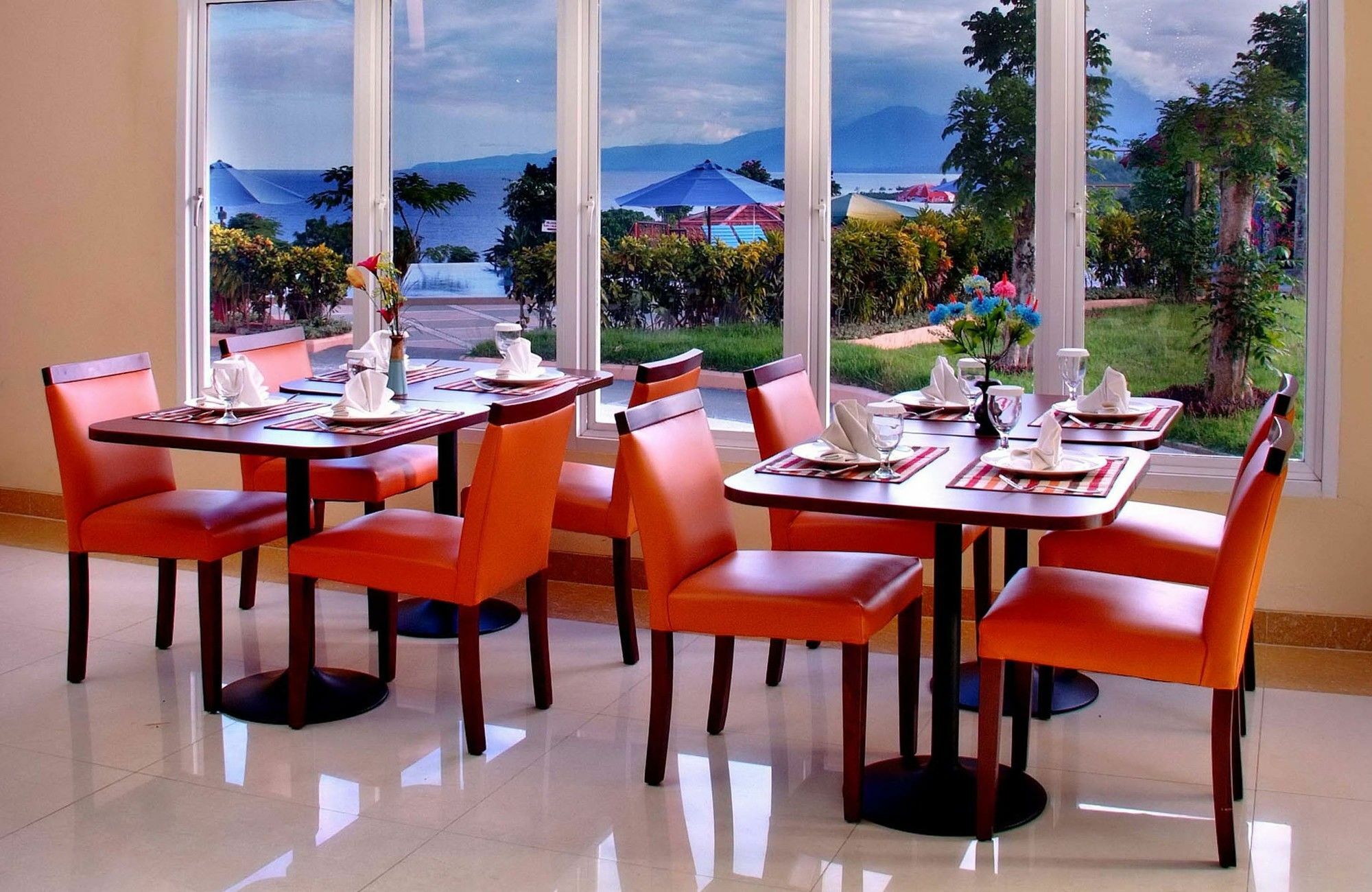Aston Niu Manokwari Hotel & Conference Center Ngoại thất bức ảnh